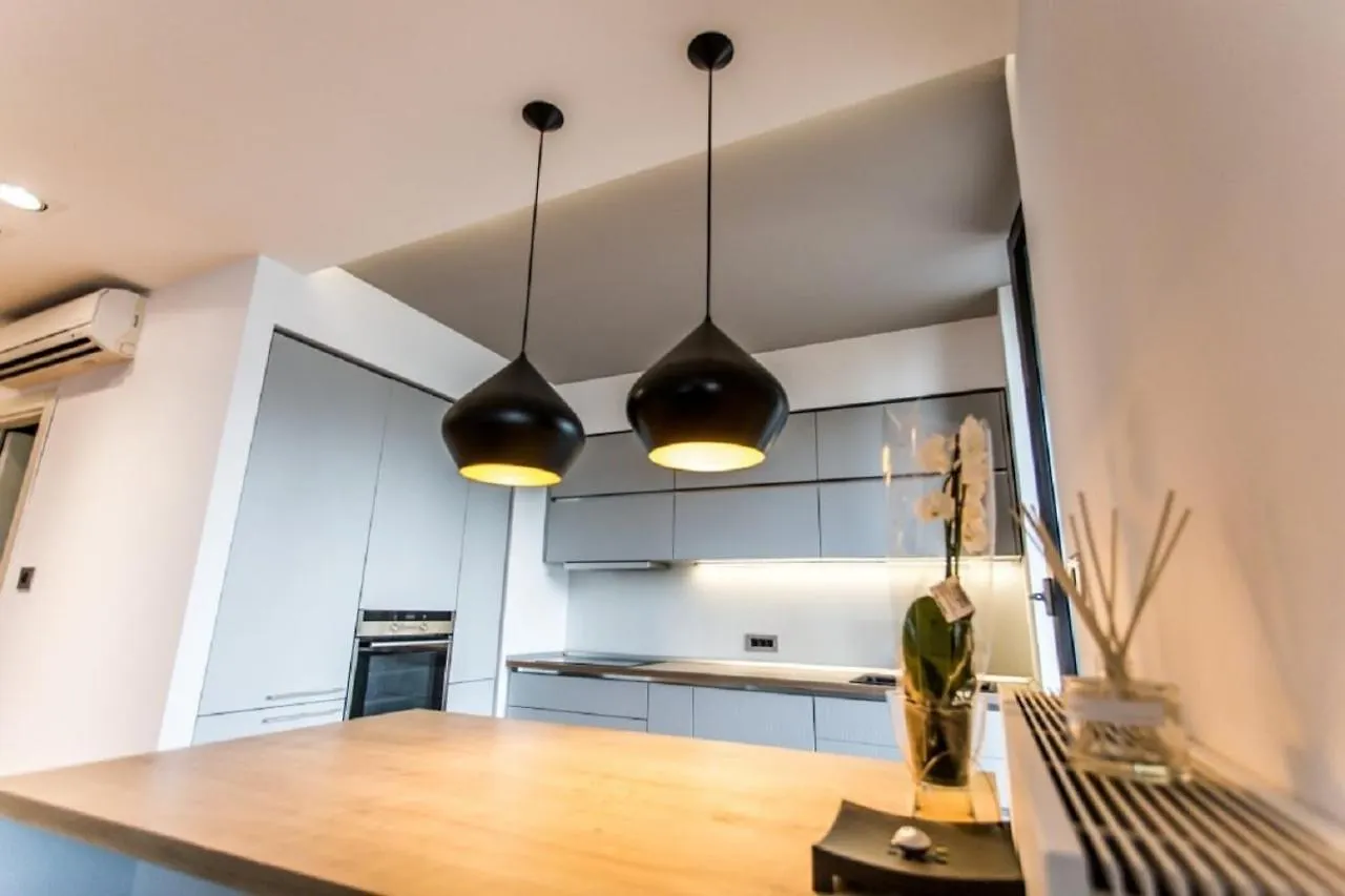 Anvers Apartamentの連絡先